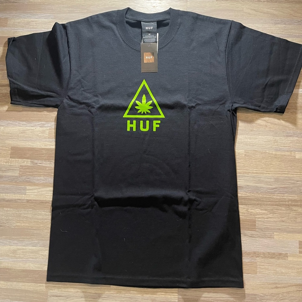 HUF T-shirt